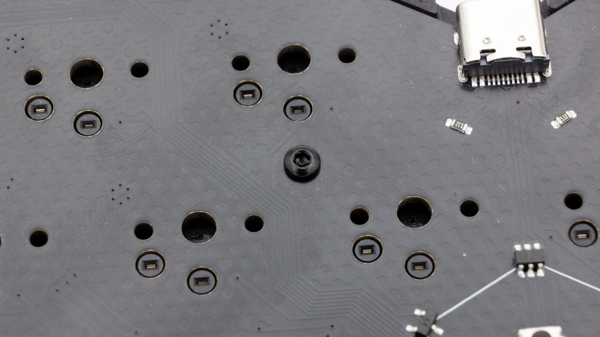screw-in-case